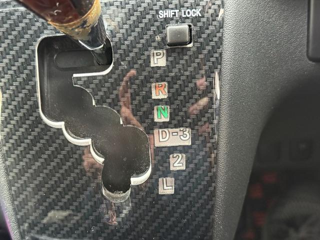 レジアスエースバン ロングスーパーＧＬ４ＷＤディーゼルＴタイベル交換済☆試乗ＯＫ　タイベル交換済　モデリスタフルエアロ　エアロボンネット　ＴＯＭ’ｓテールランプ　ＮＡＳＣＡＲタイヤ　１０インチアンドロイドナビ　Ｙｏｕｔｕｂｅアプリ　Ｂｌｕｅｔｏｏｔｈ　バックカメラ　ＥＴＣ　試乗ＯＫ（55枚目）