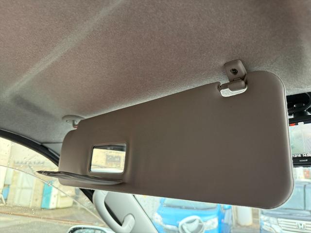 レジアスエースバン ロングスーパーＧＬ４ＷＤディーゼルＴタイベル交換済☆試乗ＯＫ　タイベル交換済　モデリスタフルエアロ　エアロボンネット　ＴＯＭ’ｓテールランプ　ＮＡＳＣＡＲタイヤ　１０インチアンドロイドナビ　Ｙｏｕｔｕｂｅアプリ　Ｂｌｕｅｔｏｏｔｈ　バックカメラ　ＥＴＣ　試乗ＯＫ（59枚目）