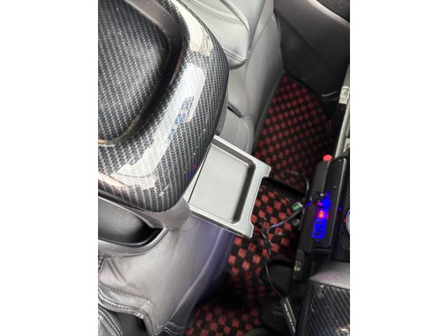 レジアスエースバン ロングスーパーＧＬ４ＷＤディーゼルＴタイベル交換済☆試乗ＯＫ　タイベル交換済　モデリスタフルエアロ　エアロボンネット　ＴＯＭ’ｓテールランプ　ＮＡＳＣＡＲタイヤ　１０インチアンドロイドナビ　Ｙｏｕｔｕｂｅアプリ　Ｂｌｕｅｔｏｏｔｈ　バックカメラ　ＥＴＣ　試乗ＯＫ（64枚目）