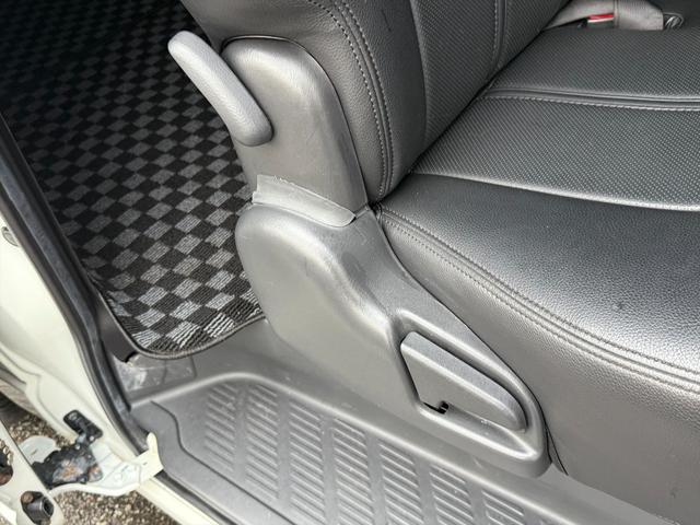 レジアスエースバン ロングスーパーＧＬ４ＷＤディーゼルＴタイベル交換済☆試乗ＯＫ　タイベル交換済　モデリスタフルエアロ　エアロボンネット　ＴＯＭ’ｓテールランプ　ＮＡＳＣＡＲタイヤ　１０インチアンドロイドナビ　Ｙｏｕｔｕｂｅアプリ　Ｂｌｕｅｔｏｏｔｈ　バックカメラ　ＥＴＣ　試乗ＯＫ（65枚目）