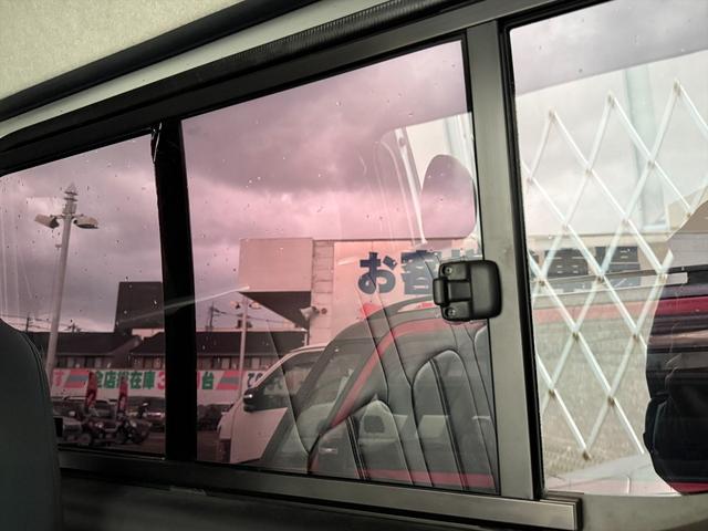 レジアスエースバン ロングスーパーＧＬ４ＷＤディーゼルＴタイベル交換済☆試乗ＯＫ　タイベル交換済　モデリスタフルエアロ　エアロボンネット　ＴＯＭ’ｓテールランプ　ＮＡＳＣＡＲタイヤ　１０インチアンドロイドナビ　Ｙｏｕｔｕｂｅアプリ　Ｂｌｕｅｔｏｏｔｈ　バックカメラ　ＥＴＣ　試乗ＯＫ（77枚目）