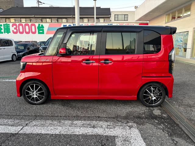 Ｎ－ＢＯＸカスタム Ｇ・ＥＸターボホンダセンシング☆無限仕様☆純正ナビ☆試乗ＯＫ　無限Ｆグリル　無限バイザー＆フロアマット　ツートンルーフ　両側パワスラ　アダプティブクルコン　ブレーキアシスト　革調シートカバー　純正８型ナビＴＶ　Ｂｌｕｅｔｏｏｔｈ　バックカメラ　ＥＴＣ　試乗ＯＫ（11枚目）