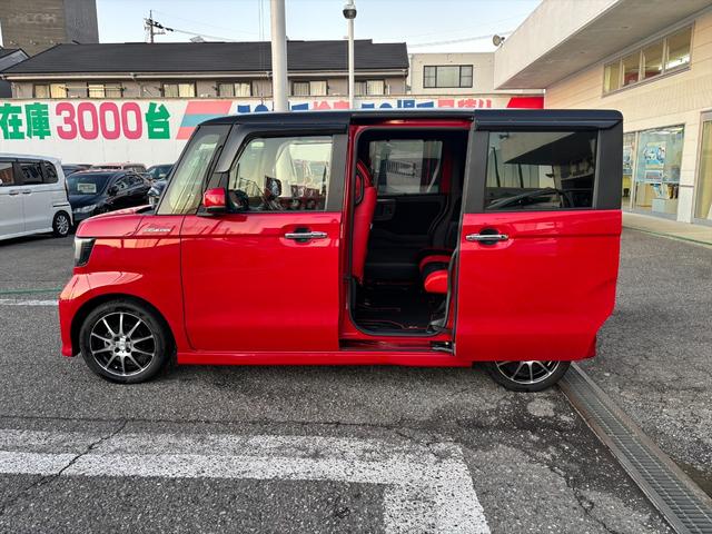 Ｎ－ＢＯＸカスタム Ｇ・ＥＸターボホンダセンシング☆無限仕様☆純正ナビ☆試乗ＯＫ　無限Ｆグリル　無限バイザー＆フロアマット　ツートンルーフ　両側パワスラ　アダプティブクルコン　ブレーキアシスト　革調シートカバー　純正８型ナビＴＶ　Ｂｌｕｅｔｏｏｔｈ　バックカメラ　ＥＴＣ　試乗ＯＫ（12枚目）