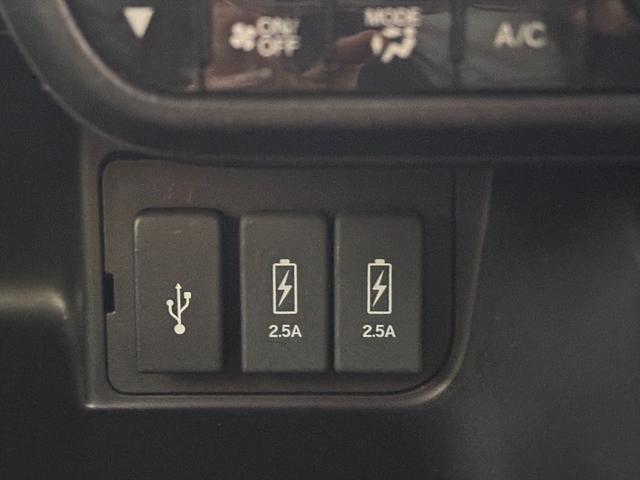 Ｎ－ＢＯＸカスタム Ｇ・ＥＸターボホンダセンシング☆無限仕様☆純正ナビ☆試乗ＯＫ　無限Ｆグリル　無限バイザー＆フロアマット　ツートンルーフ　両側パワスラ　アダプティブクルコン　ブレーキアシスト　革調シートカバー　純正８型ナビＴＶ　Ｂｌｕｅｔｏｏｔｈ　バックカメラ　ＥＴＣ　試乗ＯＫ（62枚目）