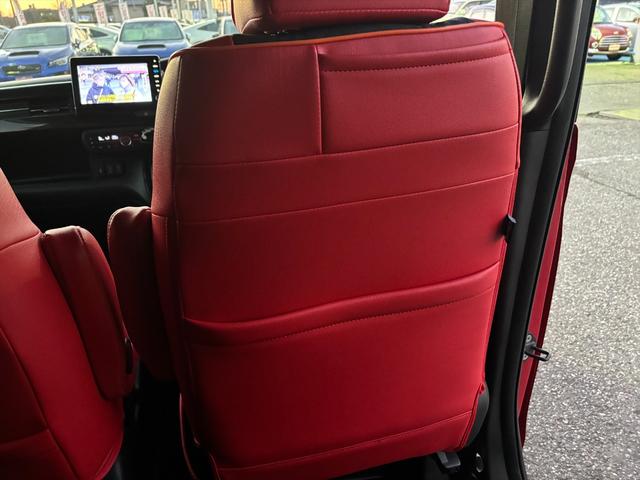 Ｎ－ＢＯＸカスタム Ｇ・ＥＸターボホンダセンシング☆無限仕様☆純正ナビ☆試乗ＯＫ　無限Ｆグリル　無限バイザー＆フロアマット　ツートンルーフ　両側パワスラ　アダプティブクルコン　ブレーキアシスト　革調シートカバー　純正８型ナビＴＶ　Ｂｌｕｅｔｏｏｔｈ　バックカメラ　ＥＴＣ　試乗ＯＫ（70枚目）