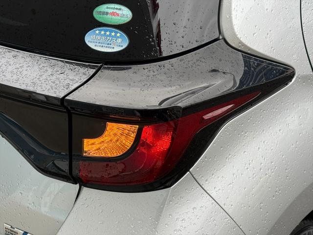 ヤリス ハイブリッドＧセーフティセンス純正ナビ全方位カメラ試乗ＯＫ　プリクラッシュセーフティ　レーダークルコン　クリアランスソナー　前席シートヒーター　純正８インチナビ　Ｂｌｕｅｔｏｏｔｈ　ミラキャスト　全方位カメラ　ビルトインＥＴＣ　ドラレコ　ステリモ　試乗ＯＫ（14枚目）