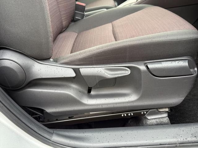 ヤリス ハイブリッドＧセーフティセンス純正ナビ全方位カメラ試乗ＯＫ　プリクラッシュセーフティ　レーダークルコン　クリアランスソナー　前席シートヒーター　純正８インチナビ　Ｂｌｕｅｔｏｏｔｈ　ミラキャスト　全方位カメラ　ビルトインＥＴＣ　ドラレコ　ステリモ　試乗ＯＫ（20枚目）