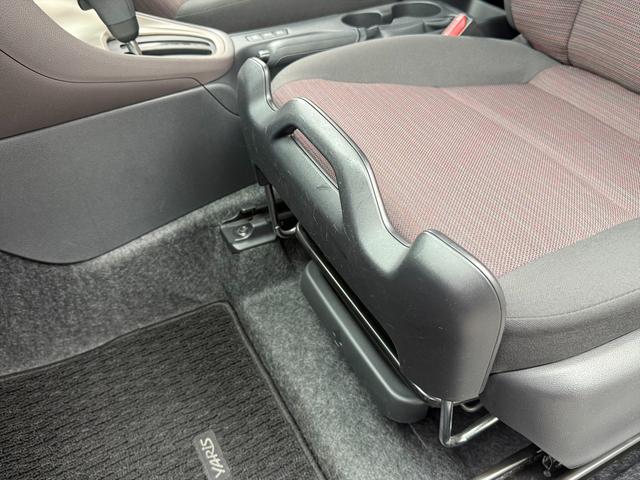 ヤリス ハイブリッドＧセーフティセンス純正ナビ全方位カメラ試乗ＯＫ　プリクラッシュセーフティ　レーダークルコン　クリアランスソナー　前席シートヒーター　純正８インチナビ　Ｂｌｕｅｔｏｏｔｈ　ミラキャスト　全方位カメラ　ビルトインＥＴＣ　ドラレコ　ステリモ　試乗ＯＫ（26枚目）