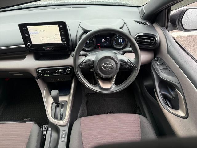 ヤリス ハイブリッドＧセーフティセンス純正ナビ全方位カメラ試乗ＯＫ　プリクラッシュセーフティ　レーダークルコン　クリアランスソナー　前席シートヒーター　純正８インチナビ　Ｂｌｕｅｔｏｏｔｈ　ミラキャスト　全方位カメラ　ビルトインＥＴＣ　ドラレコ　ステリモ　試乗ＯＫ（40枚目）