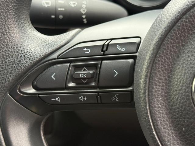 ヤリス ハイブリッドＧセーフティセンス純正ナビ全方位カメラ試乗ＯＫ　プリクラッシュセーフティ　レーダークルコン　クリアランスソナー　前席シートヒーター　純正８インチナビ　Ｂｌｕｅｔｏｏｔｈ　ミラキャスト　全方位カメラ　ビルトインＥＴＣ　ドラレコ　ステリモ　試乗ＯＫ（50枚目）