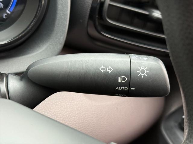 ヤリス ハイブリッドＧセーフティセンス純正ナビ全方位カメラ試乗ＯＫ　プリクラッシュセーフティ　レーダークルコン　クリアランスソナー　前席シートヒーター　純正８インチナビ　Ｂｌｕｅｔｏｏｔｈ　ミラキャスト　全方位カメラ　ビルトインＥＴＣ　ドラレコ　ステリモ　試乗ＯＫ（52枚目）