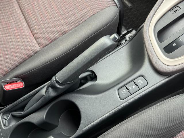 ヤリス ハイブリッドＧセーフティセンス純正ナビ全方位カメラ試乗ＯＫ　プリクラッシュセーフティ　レーダークルコン　クリアランスソナー　前席シートヒーター　純正８インチナビ　Ｂｌｕｅｔｏｏｔｈ　ミラキャスト　全方位カメラ　ビルトインＥＴＣ　ドラレコ　ステリモ　試乗ＯＫ（64枚目）