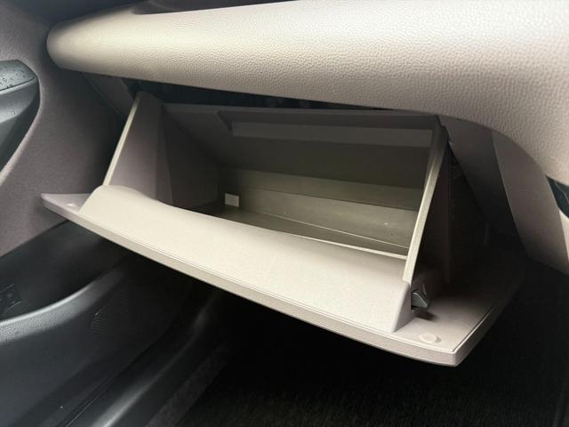 ヤリス ハイブリッドＧセーフティセンス純正ナビ全方位カメラ試乗ＯＫ　プリクラッシュセーフティ　レーダークルコン　クリアランスソナー　前席シートヒーター　純正８インチナビ　Ｂｌｕｅｔｏｏｔｈ　ミラキャスト　全方位カメラ　ビルトインＥＴＣ　ドラレコ　ステリモ　試乗ＯＫ（68枚目）