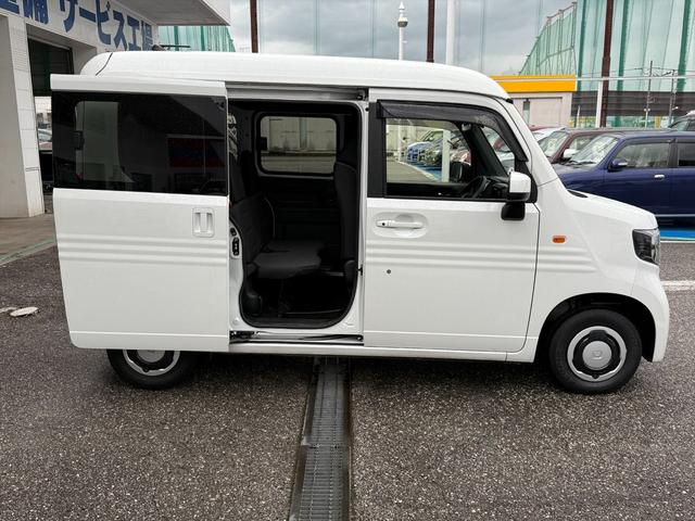 Ｎ－ＶＡＮ＋スタイル ファンホンダセンシング　アダプティブクルーズコントロール　ホンダセンシング　アダプティブクルーズコントロール　ＣＭＢＳ　ＬＫＡＳ　ディスプレイオーディオＴＶ　バックカメラ　Ｂｌｕｅｔｏｏｔｈ　オートＬＥＤライト　ＬＥＤフォグ　ドラレコ　スマートキー　試乗ＯＫ（11枚目）