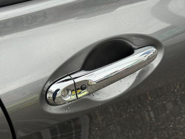 ノート Ｘエマージェンシーブレーキ　レーンキープ　メモリーナビ　ＴＶ　エマージェンシーブレーキ　レーンキープ　メモリーナビ　ＴＶ　ＤＶＤ再生　Ｂｌｕｅｔｏｏｔｈ　アラウンドビューモニター　スマートルームミラー　ＥＴＣ　ドラレコ　スマートキー　プッシュスタート　試乗ＯＫ（14枚目）