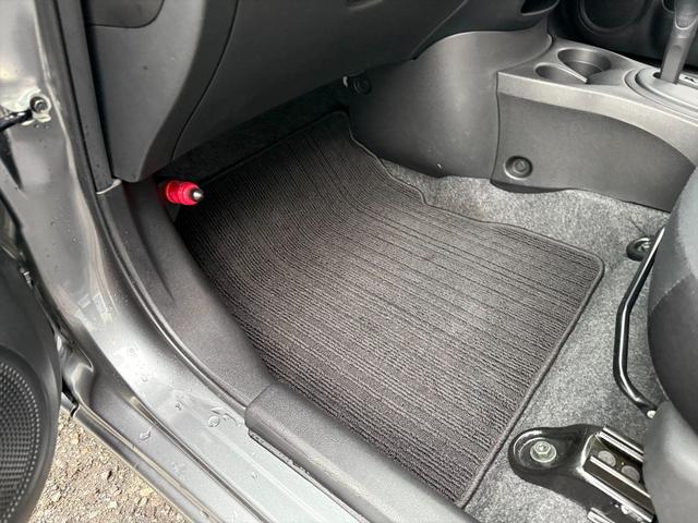 ノート Ｘエマージェンシーブレーキ　レーンキープ　メモリーナビ　ＴＶ　エマージェンシーブレーキ　レーンキープ　メモリーナビ　ＴＶ　ＤＶＤ再生　Ｂｌｕｅｔｏｏｔｈ　アラウンドビューモニター　スマートルームミラー　ＥＴＣ　ドラレコ　スマートキー　プッシュスタート　試乗ＯＫ（22枚目）