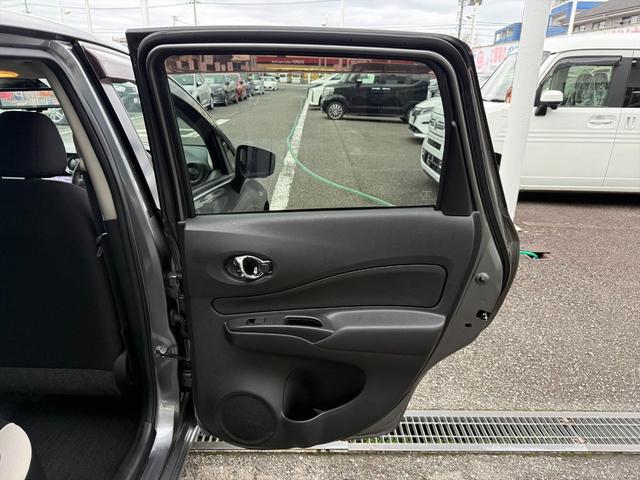 ノート Ｘエマージェンシーブレーキ　レーンキープ　メモリーナビ　ＴＶ　エマージェンシーブレーキ　レーンキープ　メモリーナビ　ＴＶ　ＤＶＤ再生　Ｂｌｕｅｔｏｏｔｈ　アラウンドビューモニター　スマートルームミラー　ＥＴＣ　ドラレコ　スマートキー　プッシュスタート　試乗ＯＫ（32枚目）