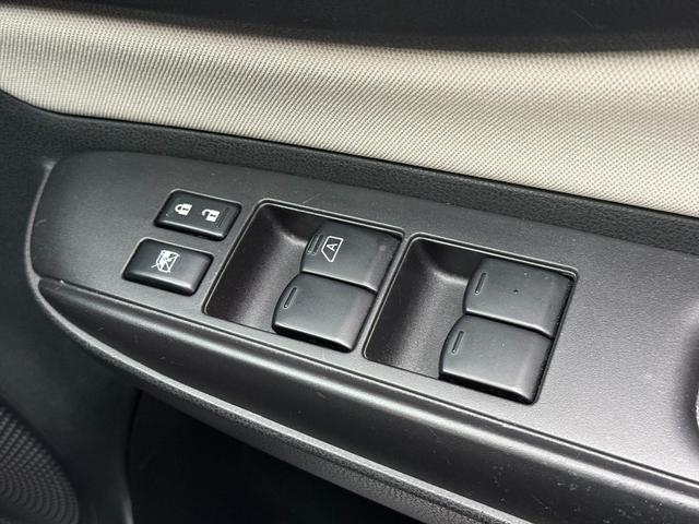 ノート Ｘエマージェンシーブレーキ　レーンキープ　メモリーナビ　ＴＶ　エマージェンシーブレーキ　レーンキープ　メモリーナビ　ＴＶ　ＤＶＤ再生　Ｂｌｕｅｔｏｏｔｈ　アラウンドビューモニター　スマートルームミラー　ＥＴＣ　ドラレコ　スマートキー　プッシュスタート　試乗ＯＫ（40枚目）