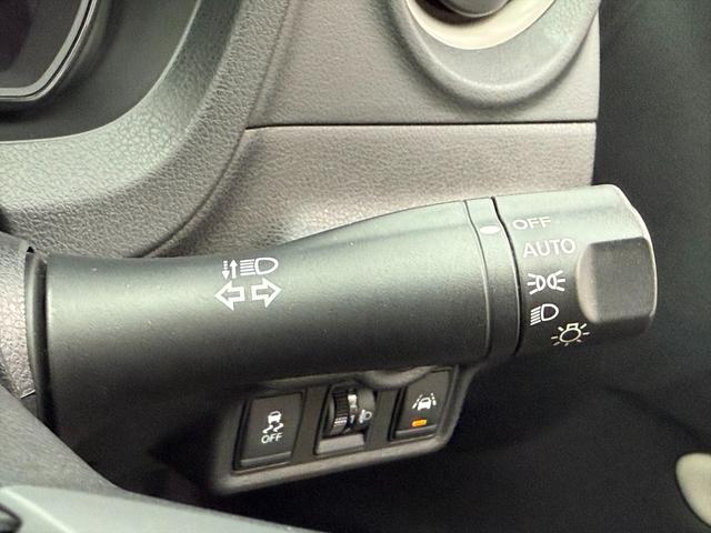 ノート Ｘエマージェンシーブレーキ　レーンキープ　メモリーナビ　ＴＶ　エマージェンシーブレーキ　レーンキープ　メモリーナビ　ＴＶ　ＤＶＤ再生　Ｂｌｕｅｔｏｏｔｈ　アラウンドビューモニター　スマートルームミラー　ＥＴＣ　ドラレコ　スマートキー　プッシュスタート　試乗ＯＫ（46枚目）