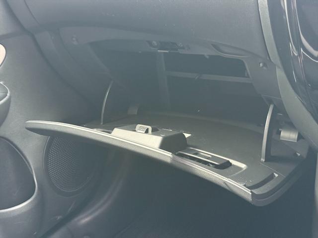 ノート Ｘエマージェンシーブレーキ　レーンキープ　メモリーナビ　ＴＶ　エマージェンシーブレーキ　レーンキープ　メモリーナビ　ＴＶ　ＤＶＤ再生　Ｂｌｕｅｔｏｏｔｈ　アラウンドビューモニター　スマートルームミラー　ＥＴＣ　ドラレコ　スマートキー　プッシュスタート　試乗ＯＫ（65枚目）