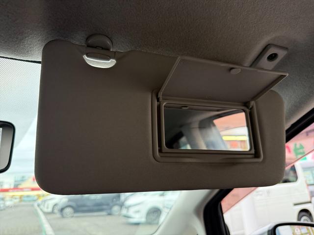 ノート Ｘエマージェンシーブレーキ　レーンキープ　メモリーナビ　ＴＶ　エマージェンシーブレーキ　レーンキープ　メモリーナビ　ＴＶ　ＤＶＤ再生　Ｂｌｕｅｔｏｏｔｈ　アラウンドビューモニター　スマートルームミラー　ＥＴＣ　ドラレコ　スマートキー　プッシュスタート　試乗ＯＫ（69枚目）