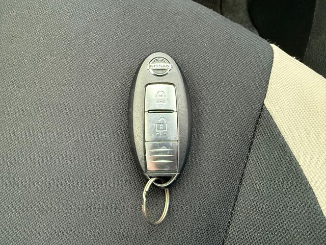 ノート Ｘエマージェンシーブレーキ　レーンキープ　メモリーナビ　ＴＶ　エマージェンシーブレーキ　レーンキープ　メモリーナビ　ＴＶ　ＤＶＤ再生　Ｂｌｕｅｔｏｏｔｈ　アラウンドビューモニター　スマートルームミラー　ＥＴＣ　ドラレコ　スマートキー　プッシュスタート　試乗ＯＫ（71枚目）