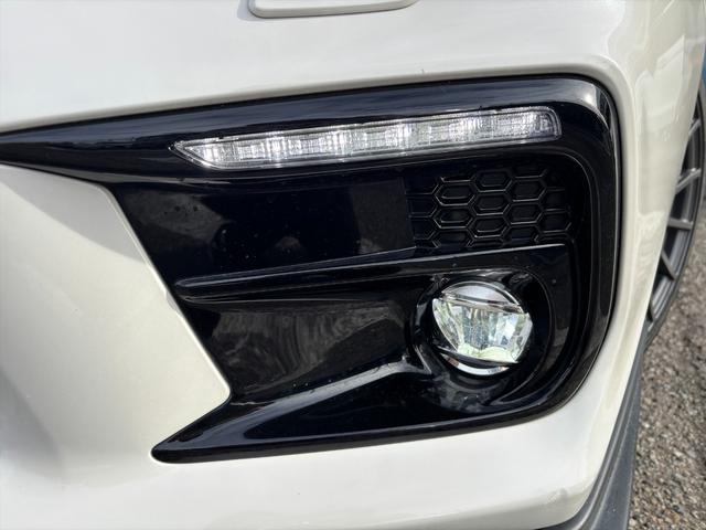 ＷＲＸ Ｓ４ ＳＴＩスポーツアイサイト後期ＡＷＤ純正８型ナビＴＶ試乗ＯＫ　後期型　ＳＴｉエアロＦＳＲ　サンルーフ　純正半革ＲＥＣＡＲＯシート　４ＷＤターボ　アダプティブクルコン　パドルシフト　アイサイト　純正８型ナビ　Ｂｌｕｅｔｏｏｔｈ　フルセグＴＶ　ＦＳＢカメラ　試乗ＯＫ（14枚目）