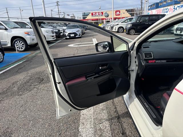 ＷＲＸ Ｓ４ ＳＴＩスポーツアイサイト後期ＡＷＤ純正８型ナビＴＶ試乗ＯＫ　後期型　ＳＴｉエアロＦＳＲ　サンルーフ　純正半革ＲＥＣＡＲＯシート　４ＷＤターボ　アダプティブクルコン　パドルシフト　アイサイト　純正８型ナビ　Ｂｌｕｅｔｏｏｔｈ　フルセグＴＶ　ＦＳＢカメラ　試乗ＯＫ（20枚目）