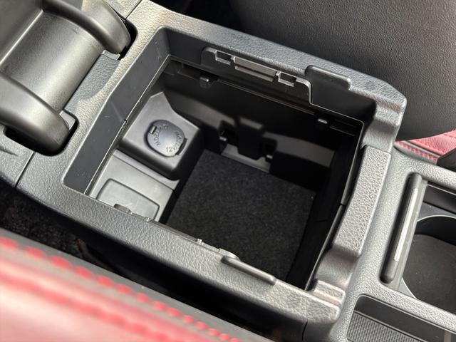 ＷＲＸ Ｓ４ ＳＴＩスポーツアイサイト後期ＡＷＤ純正８型ナビＴＶ試乗ＯＫ　後期型　ＳＴｉエアロＦＳＲ　サンルーフ　純正半革ＲＥＣＡＲＯシート　４ＷＤターボ　アダプティブクルコン　パドルシフト　アイサイト　純正８型ナビ　Ｂｌｕｅｔｏｏｔｈ　フルセグＴＶ　ＦＳＢカメラ　試乗ＯＫ（61枚目）