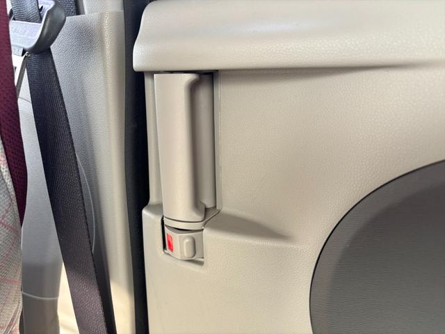 タント Ｘリミテッド４ＷＤ　スマートアシスト　レーンキープ　ナビＴＶ　４ＷＤ　スマートアシスト　レーンキープ　両側パワースライドドア　純正メモリーナビ　Ｂｌｕｅｔｏｏｔｈ　全方位モニター　ＤＶＤ再生　ＥＴＣ　ドライブレコーダー　オートハイビーム　シートヒーター　試乗ＯＫ（70枚目）