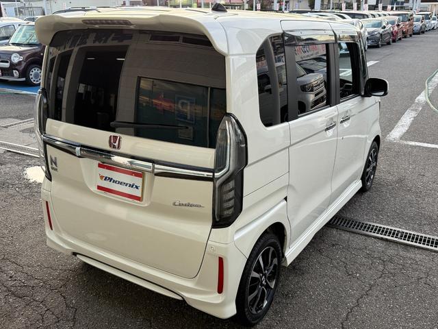 Ｎ－ＢＯＸカスタム Ｇ・Ｌホンダセンシング電動スライドドアＳＤナビＴＶ試乗ＯＫ　ホンダセンシング　ＣＭＢＳ　レーンキープ　アダプティブクルーズコントロール　パワースライドドア　メモリーナビＴＶ　Ｂカメラ　Ｂｌｕｅｔｏｏｔｈ　ＤＶＤ再生　ビルトインＥＴＣ　オートハイビーム　試乗ＯＫ（10枚目）