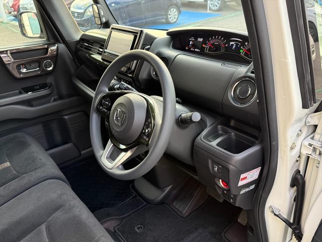 Ｎ－ＢＯＸカスタム Ｇ・Ｌホンダセンシング電動スライドドアＳＤナビＴＶ試乗ＯＫ　ホンダセンシング　ＣＭＢＳ　レーンキープ　アダプティブクルーズコントロール　パワースライドドア　メモリーナビＴＶ　Ｂカメラ　Ｂｌｕｅｔｏｏｔｈ　ＤＶＤ再生　ビルトインＥＴＣ　オートハイビーム　試乗ＯＫ（24枚目）