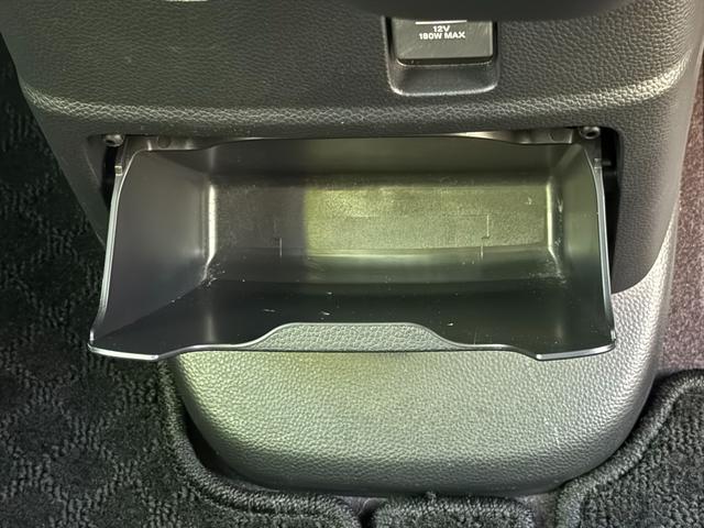 Ｎ－ＢＯＸカスタム Ｇ・Ｌホンダセンシング電動スライドドアＳＤナビＴＶ試乗ＯＫ　ホンダセンシング　ＣＭＢＳ　レーンキープ　アダプティブクルーズコントロール　パワースライドドア　メモリーナビＴＶ　Ｂカメラ　Ｂｌｕｅｔｏｏｔｈ　ＤＶＤ再生　ビルトインＥＴＣ　オートハイビーム　試乗ＯＫ（71枚目）