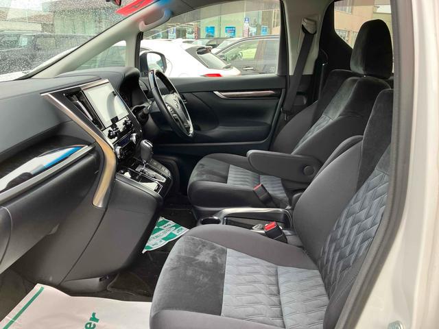 アルファード ２．５Ｓ　ＥＴＣ　バックカメラ　ナビ　クリアランスソナー　オートクルーズコントロール　レーンアシスト　衝突被害軽減システム　両側スライドドア　オートマチックハイビーム　オートライト　ＬＥＤヘッドランプ（22枚目）