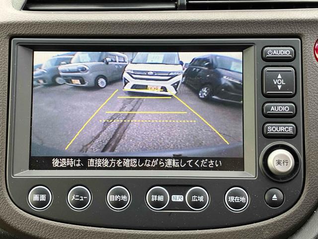 フィットシャトル １５Ｘ　４ＷＤ　ＥＴＣ　バックカメラ　ナビ　アルミホイール　電動格納ミラー　ＡＴ　盗難防止システム　衝突安全ボディ　ＡＢＳ　ＣＤ　エアコン　パワーステアリング　パワーウィンドウ（4枚目）