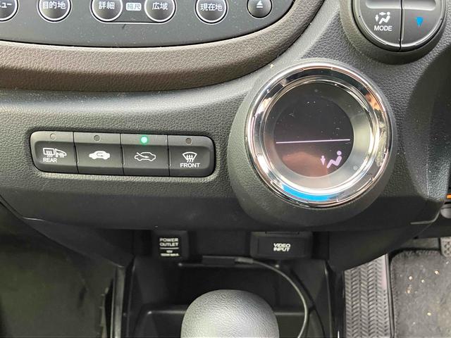 フィットシャトル １５Ｘ　４ＷＤ　ＥＴＣ　バックカメラ　ナビ　アルミホイール　電動格納ミラー　ＡＴ　盗難防止システム　衝突安全ボディ　ＡＢＳ　ＣＤ　エアコン　パワーステアリング　パワーウィンドウ（8枚目）