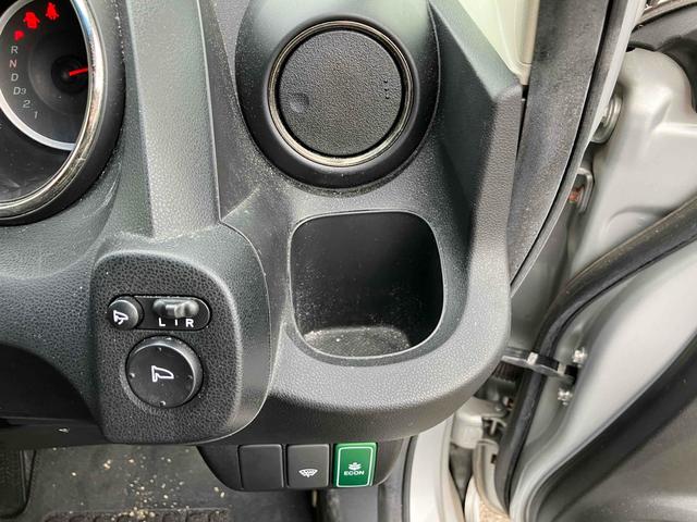 フィットシャトル １５Ｘ　４ＷＤ　ＥＴＣ　バックカメラ　ナビ　アルミホイール　電動格納ミラー　ＡＴ　盗難防止システム　衝突安全ボディ　ＡＢＳ　ＣＤ　エアコン　パワーステアリング　パワーウィンドウ（10枚目）