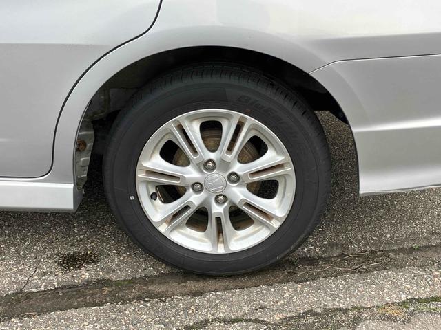 フィットシャトル １５Ｘ　４ＷＤ　ＥＴＣ　バックカメラ　ナビ　アルミホイール　電動格納ミラー　ＡＴ　盗難防止システム　衝突安全ボディ　ＡＢＳ　ＣＤ　エアコン　パワーステアリング　パワーウィンドウ（20枚目）