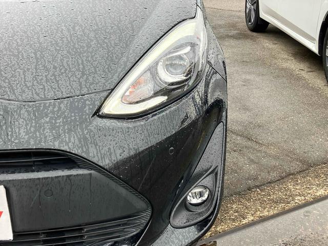 アクア Ｓスタイルブラック　バックカメラ　ナビ　ＴＶ　クリアランスソナー　レーンアシスト　衝突被害軽減システム　オートマチックハイビーム　オートライト　スマートキー　アイドリングストップ　電動格納ミラー　ＣＶＴ　盗難防止システム（15枚目）