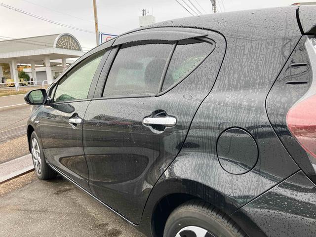 アクア Ｓスタイルブラック　バックカメラ　ナビ　ＴＶ　クリアランスソナー　レーンアシスト　衝突被害軽減システム　オートマチックハイビーム　オートライト　スマートキー　アイドリングストップ　電動格納ミラー　ＣＶＴ　盗難防止システム（35枚目）