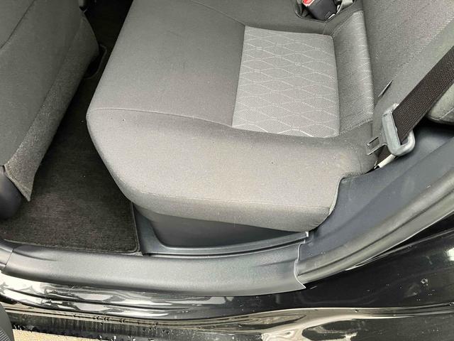 アクア Ｓスタイルブラック　バックカメラ　ナビ　ＴＶ　クリアランスソナー　レーンアシスト　衝突被害軽減システム　オートマチックハイビーム　オートライト　スマートキー　アイドリングストップ　電動格納ミラー　ＣＶＴ　盗難防止システム（37枚目）