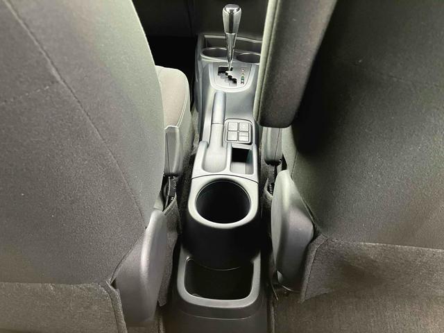 アクア Ｓスタイルブラック　バックカメラ　ナビ　ＴＶ　クリアランスソナー　レーンアシスト　衝突被害軽減システム　オートマチックハイビーム　オートライト　スマートキー　アイドリングストップ　電動格納ミラー　ＣＶＴ　盗難防止システム（48枚目）