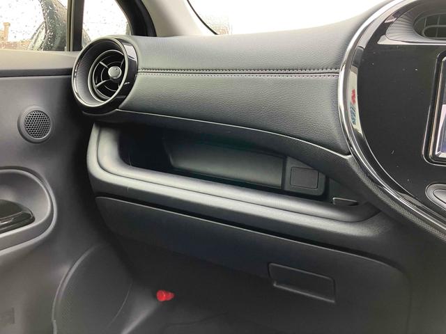 アクア Ｓスタイルブラック　バックカメラ　ナビ　ＴＶ　クリアランスソナー　レーンアシスト　衝突被害軽減システム　オートマチックハイビーム　オートライト　スマートキー　アイドリングストップ　電動格納ミラー　ＣＶＴ　盗難防止システム（57枚目）