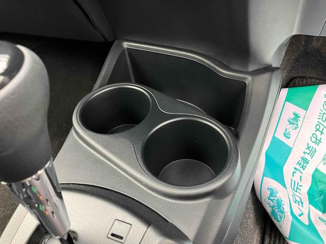 アクア Ｓスタイルブラック　バックカメラ　ナビ　ＴＶ　クリアランスソナー　レーンアシスト　衝突被害軽減システム　オートマチックハイビーム　オートライト　スマートキー　アイドリングストップ　電動格納ミラー　ＣＶＴ　盗難防止システム（70枚目）