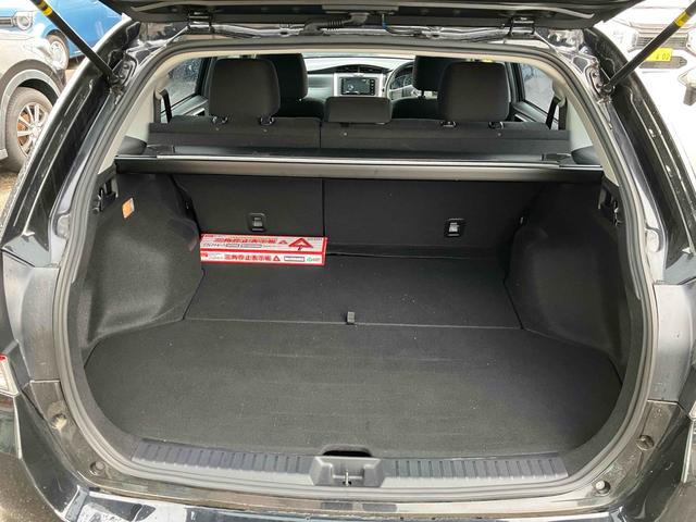 カローラフィールダー ハイブリッド　ＥＸ　ドライブレコーダー　衝突被害軽減システム　スマートキー　電動格納ミラー　ＣＶＴ　盗難防止システム　衝突安全ボディ　ＡＢＳ　ＥＳＣ　エアコン　パワーステアリング　パワーウィンドウ　運転席エアバッグ（9枚目）