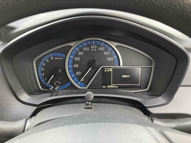 カローラフィールダー ハイブリッド　ＥＸ　ドライブレコーダー　衝突被害軽減システム　スマートキー　電動格納ミラー　ＣＶＴ　盗難防止システム　衝突安全ボディ　ＡＢＳ　ＥＳＣ　エアコン　パワーステアリング　パワーウィンドウ　運転席エアバッグ（32枚目）