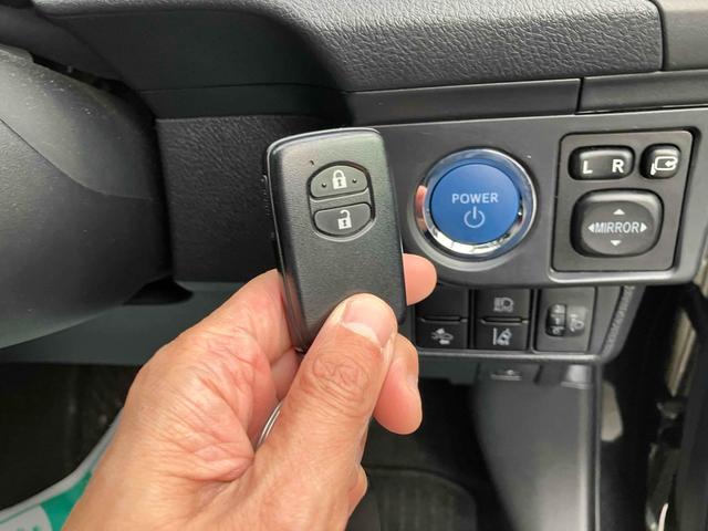 カローラフィールダー ハイブリッド　ＥＸ　ドライブレコーダー　衝突被害軽減システム　スマートキー　電動格納ミラー　ＣＶＴ　盗難防止システム　衝突安全ボディ　ＡＢＳ　ＥＳＣ　エアコン　パワーステアリング　パワーウィンドウ　運転席エアバッグ（35枚目）