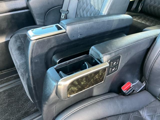 ヴェルファイア 2.5Z Gエディション 後席モニター(27枚目)