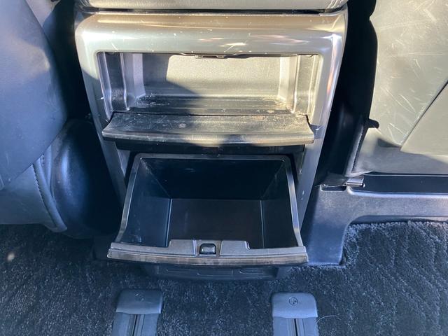 ヴェルファイア 2.5Z Gエディション 後席モニター(44枚目)