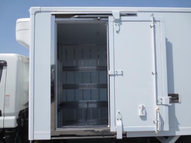 キャンター ロング　３ｔ　冷蔵冷凍車（11枚目）